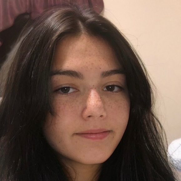 Meet your Posher, Cornelia - Picture 1 of 1